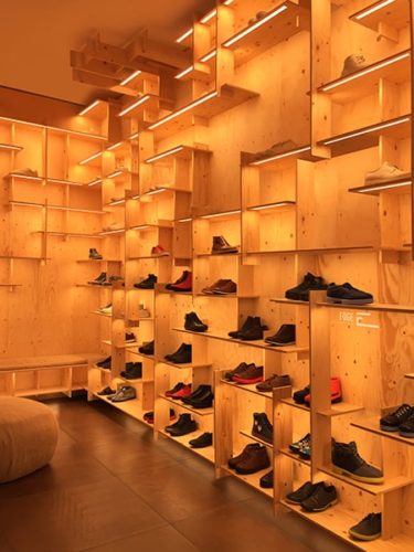PURE EDGE – LIGHT CHANNEL MILLWORK