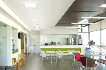PEERLESS – VELLUM SINGLE PENDANT